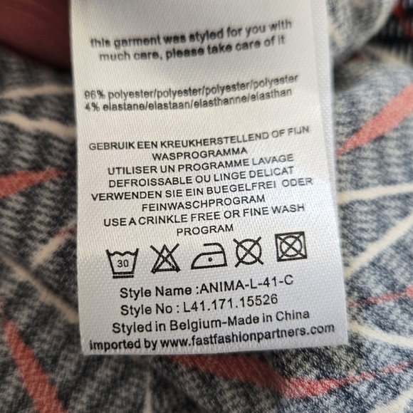 VILA JOY Navy, White and Red Patterned Women's Skirt. Size Small - Picture 7 of 9